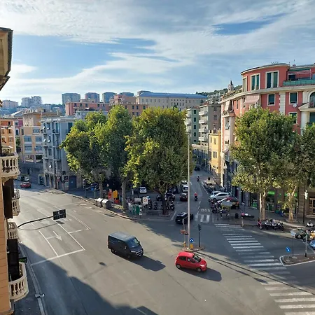 Apartment Casa Vittoria By World Genoa